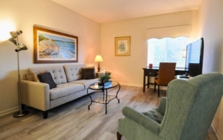 Alderman Oaks Retirement Center Living Room Apartment