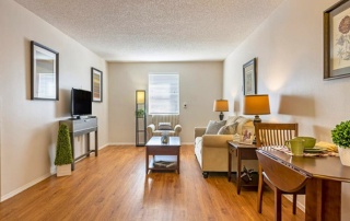 Brookdale Colonial Park Apartment Living Room.