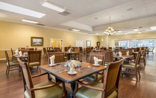 Brookdale Colonial Park Dining Room.