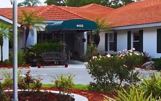 Family Extended Care of Sarasota (DBA) Cabot Reserve on the Green Entryway.