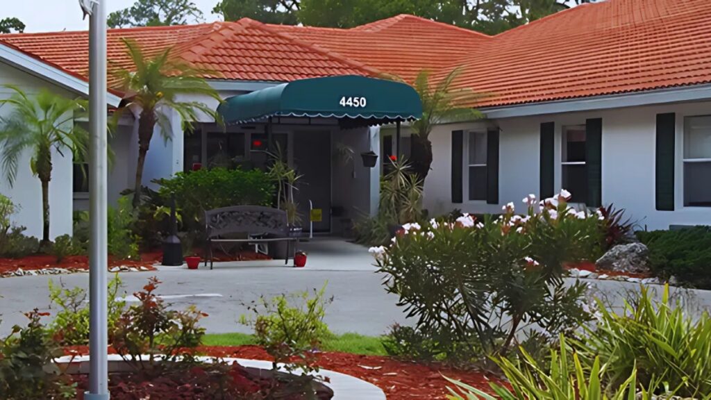 Family Extended Care of Sarasota (DBA) Cabot Reserve On The Green Main Entrance.