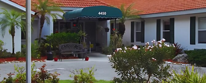 Family Extended Care of Sarasota (DBA) Cabot Reserve On The Green Main Entrance.