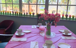 Magnolia on the Avenue Dining Table.