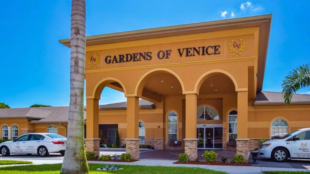 Gardens of Venice Front Building Entrance