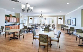 Maris Pointe Dining Area