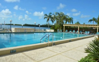 Plymouth Harbor Outdoor Pool